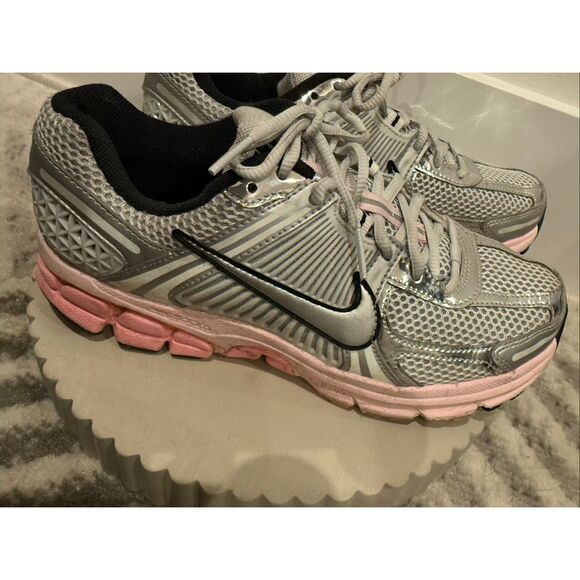 Nike Women's Zoom Vomero 5 Running Shoes Mesh Sneaker Shoes Silver Pink Size 7.5 - Picture 10 of 12